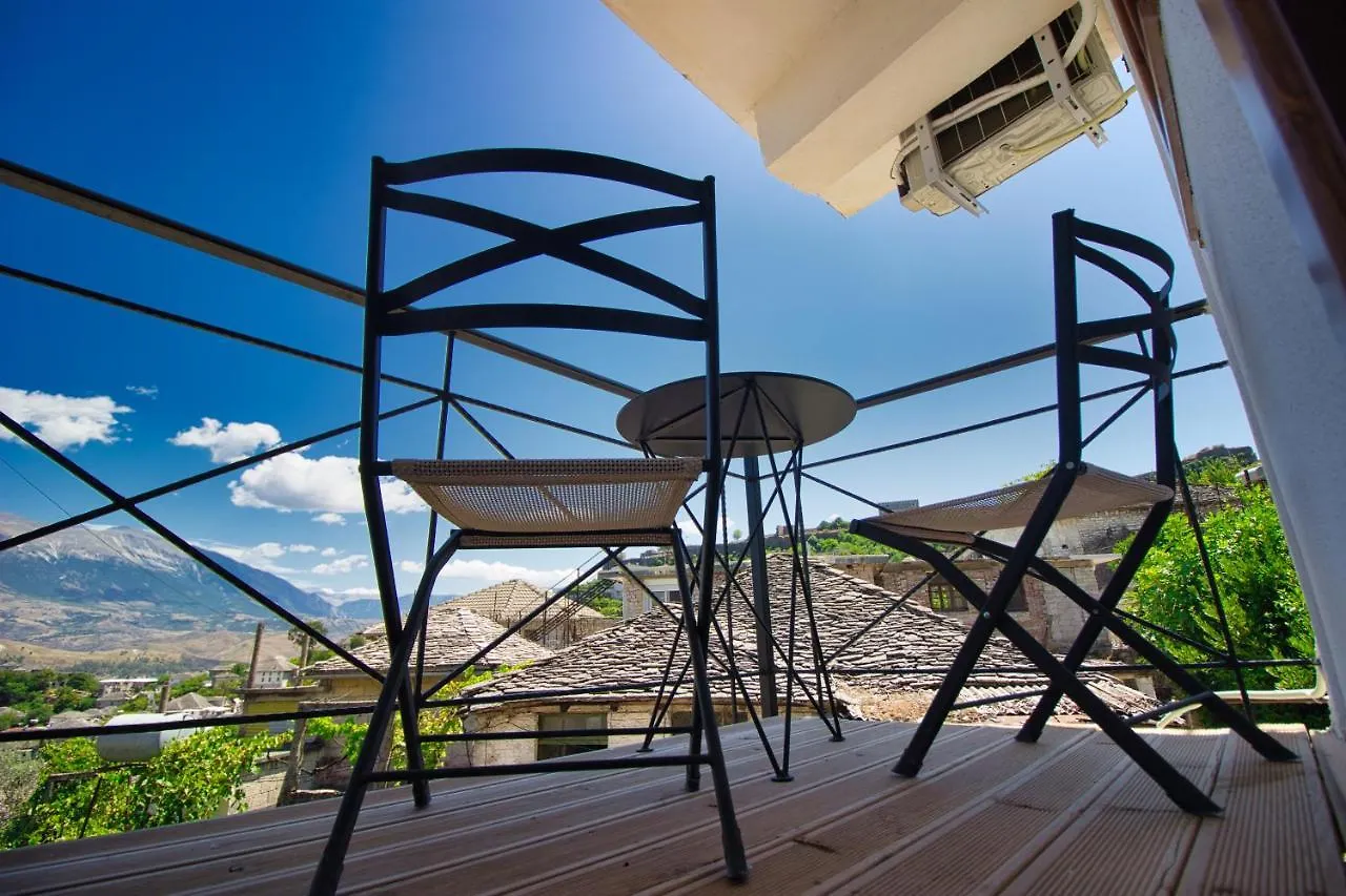 Vila 112 Hotel Gjirokastër 3*,  Albânia